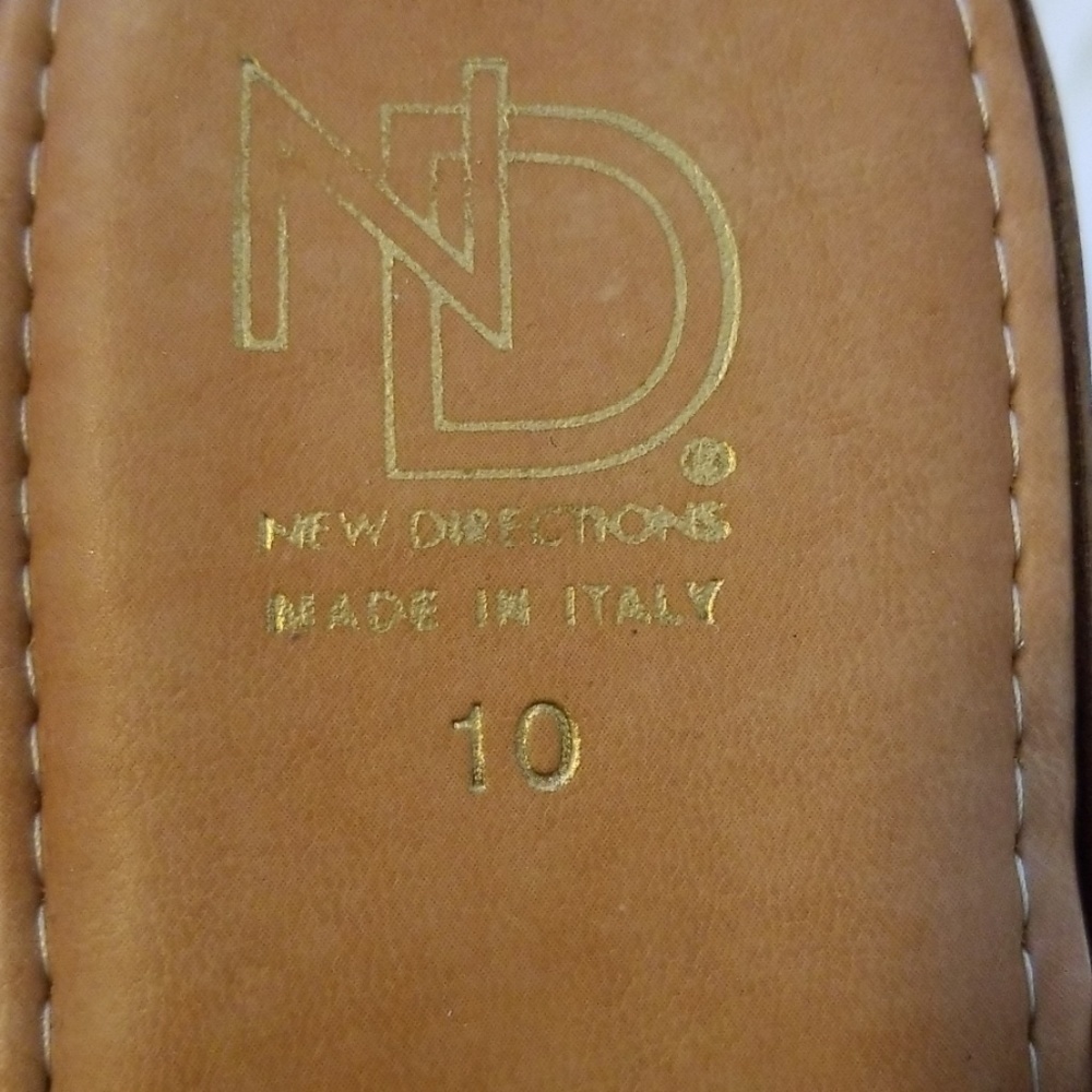 New Directions Lavin Wedge Sandals - Picture 6 of 8